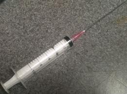 longneddlewsyringe