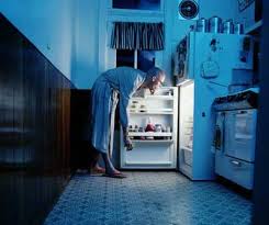 man-night-raid-of refrigerator