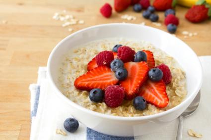 oatmeal-with-fruit-breakfast