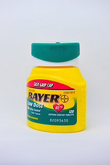 bottle-of-bayer-childrens-adult-prevent-81-aspirin