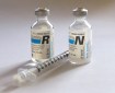 RENOVATING-YOUR-MIND-does-lower-risk-of-diabetic-complications-pic-of 2-insulin-vials-insulin-syringe