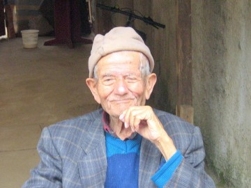 older-gentleman-with cap and smile-happiness-good-medicine